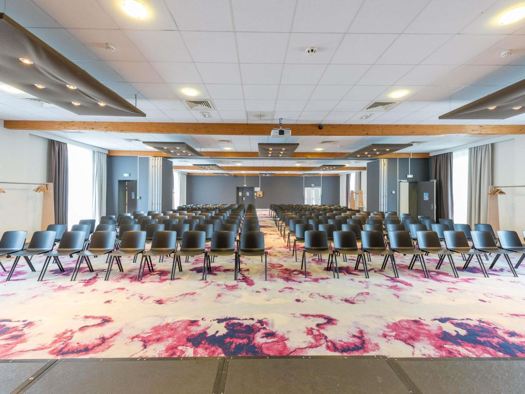 Novotel Saclay Exteriér fotografie