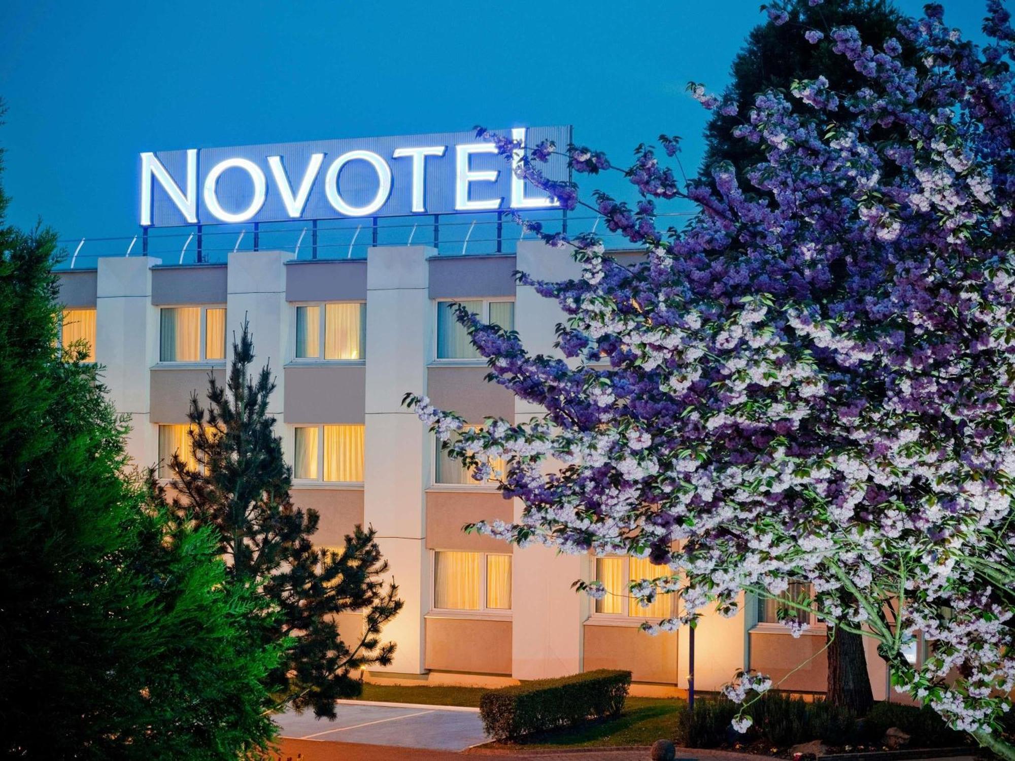 Novotel Saclay Exteriér fotografie